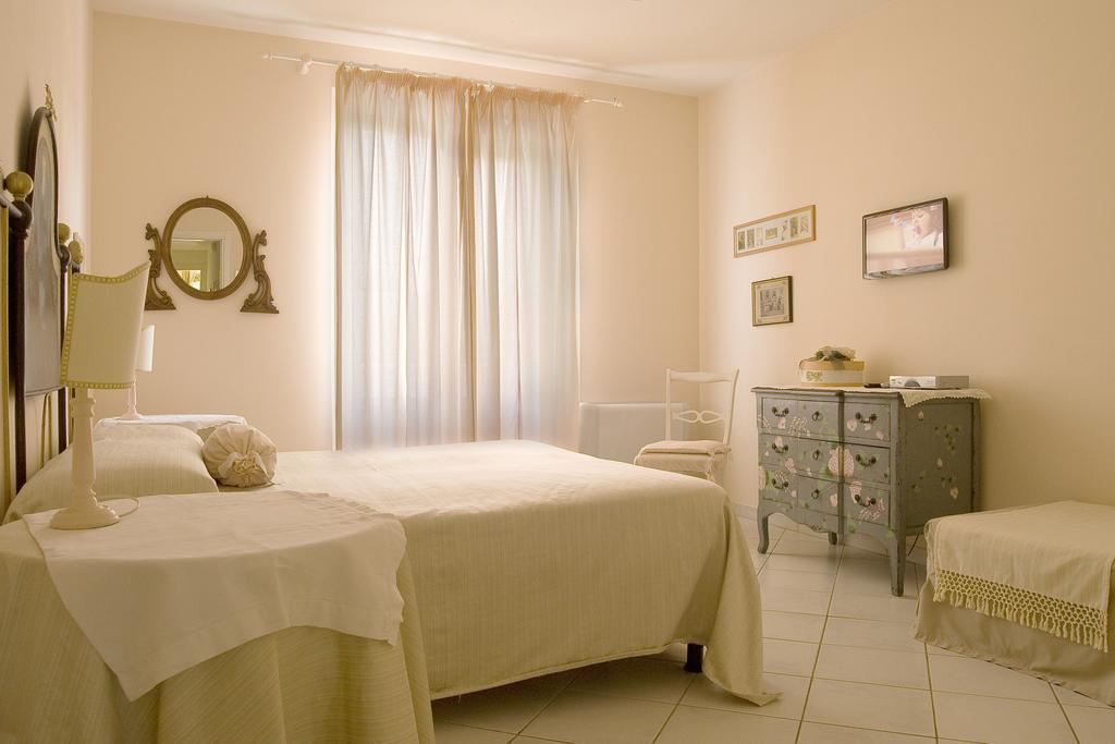 Villa Amelia Rooms Marina di Pietrasanta Exterior photo